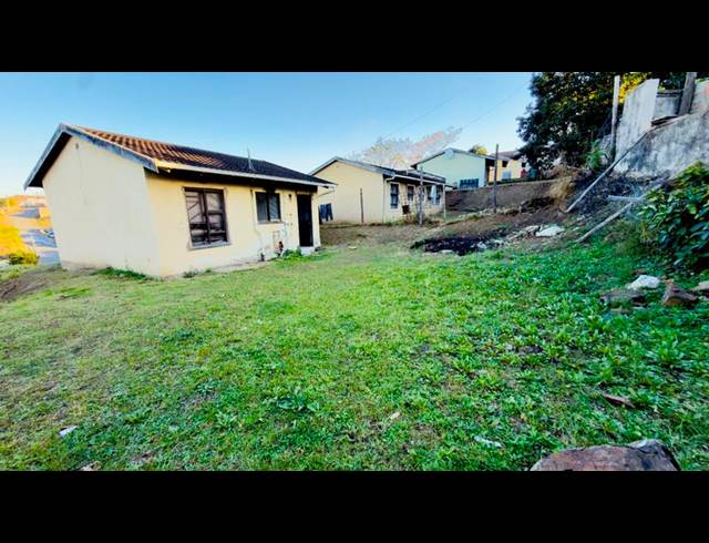 2 BEDROOM HOUSE FOR SALE IN NEWLANDS EAST